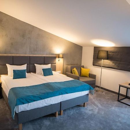 Czarny Staw Hotel Aleksandrów Łódzki Kültér fotó